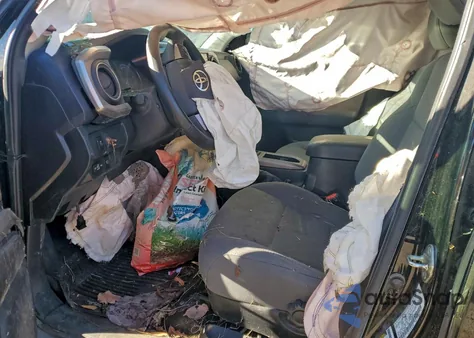 2020 Toyota Tacoma Double Cab z USA, uszkodzony, nr VIN 3TYAX5GN6LT002128